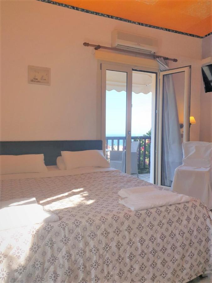 Private Studio sea view Hersonissos  Esterno foto