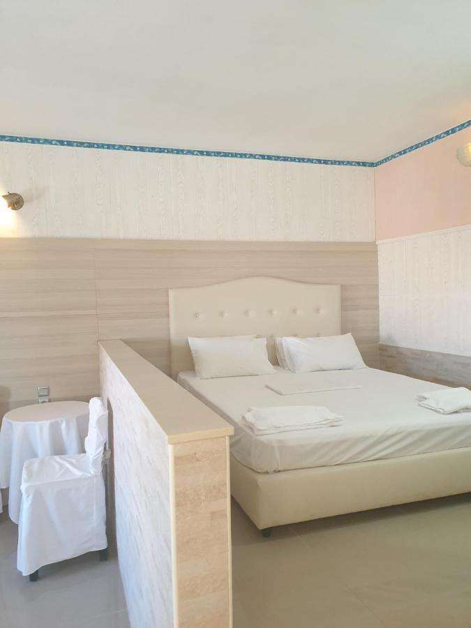 Private Studio sea view Hersonissos  Esterno foto